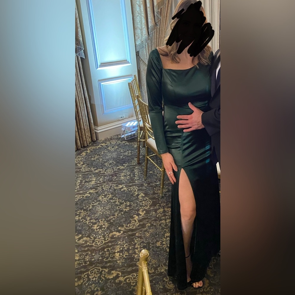 Lulu's Emerald Green Long Sleeve Dress - Picture 4 of 4